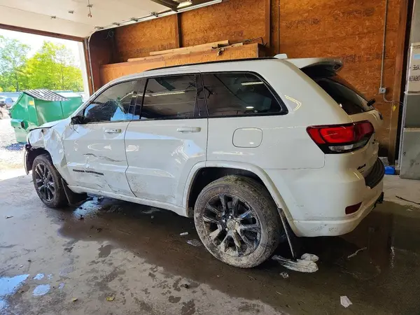 1C4RJFAG6MC561357 2021 JEEP GRAND CHEROKEE - Image 2