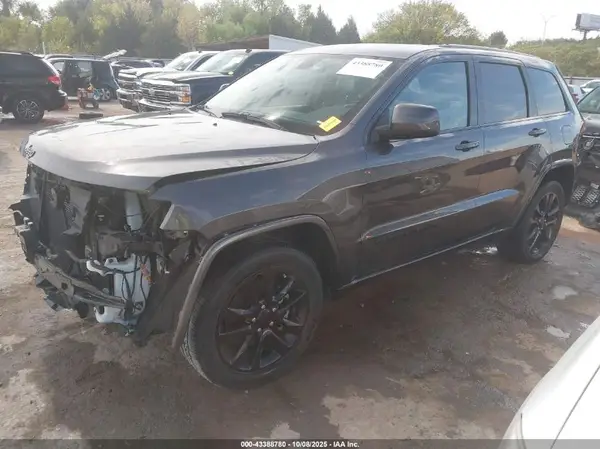 1C4RJFAG6MC827993 2021 JEEP GRAND CHEROKEE - Image 2