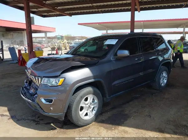 1C4RJFAG7HC661893 2017 JEEP GRAND CHEROKEE - Image 2