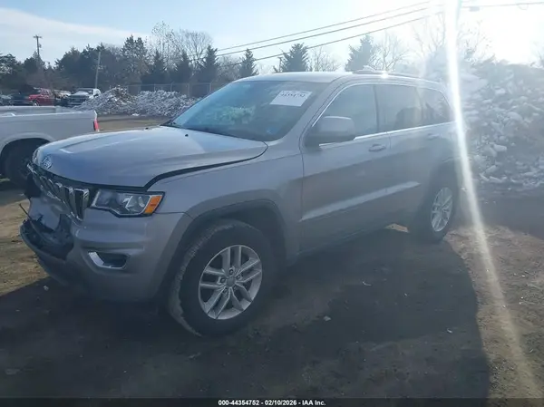 1C4RJFAG7HC706668 2017 JEEP GRAND CHEROKEE - Image 2