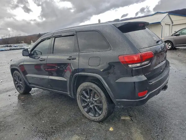 1C4RJFAG7HC768331 2017 JEEP GRAND CHEROKEE - Image 2