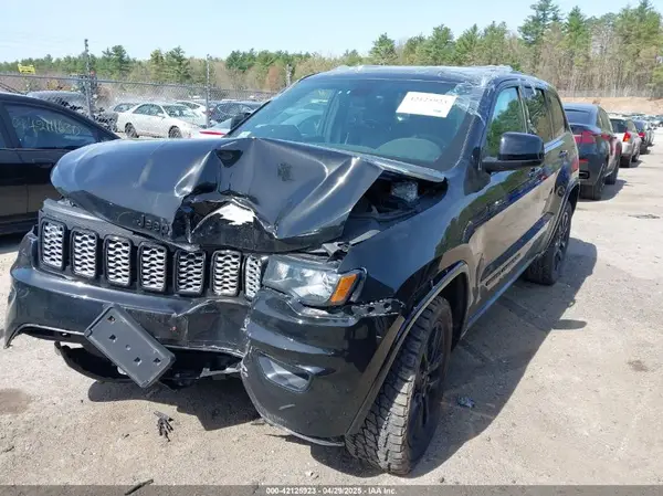 1C4RJFAG7HC769558 2017 JEEP GRAND CHEROKEE - Image 2