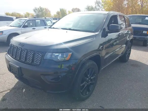 1C4RJFAG7HC810237 2017 JEEP GRAND CHEROKEE - Image 2