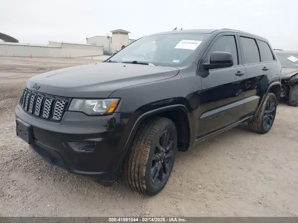1C4RJFAG7HC861799 2017 JEEP GRAND CHEROKEE - Image 2