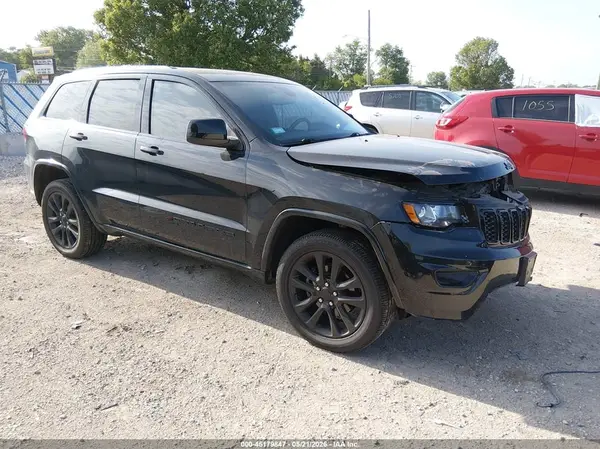 1C4RJFAG7HC885715 2017 JEEP GRAND CHEROKEE - Image 1