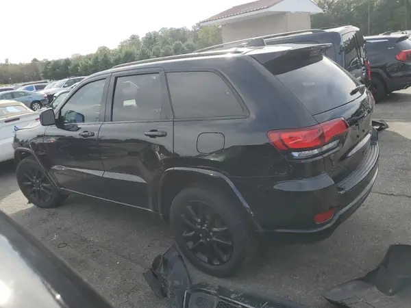 1C4RJFAG7HC895256 2017 JEEP GRAND CHEROKEE - Image 2