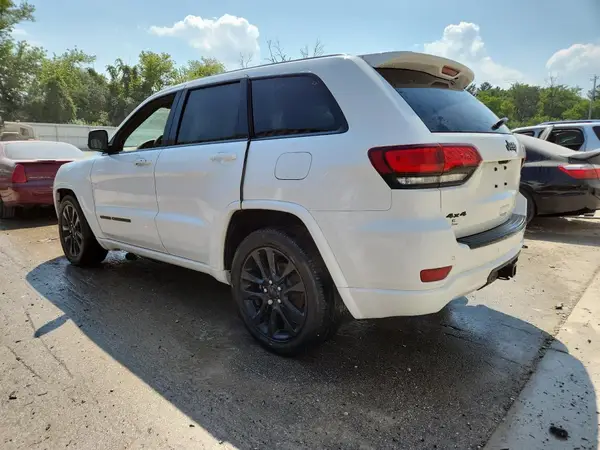 1C4RJFAG7HC951759 2017 JEEP GRAND CHEROKEE - Image 2