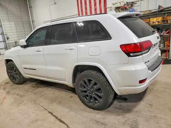 1C4RJFAG7JC103709 2018 JEEP GRAND CHEROKEE - Image 2