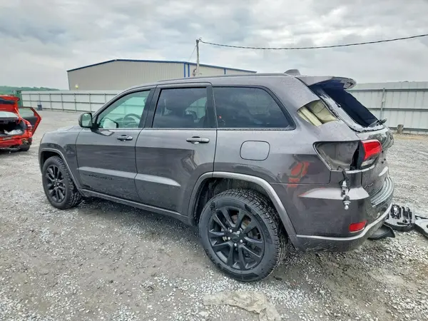 1C4RJFAG7JC113057 2018 JEEP GRAND CHEROKEE - Image 2
