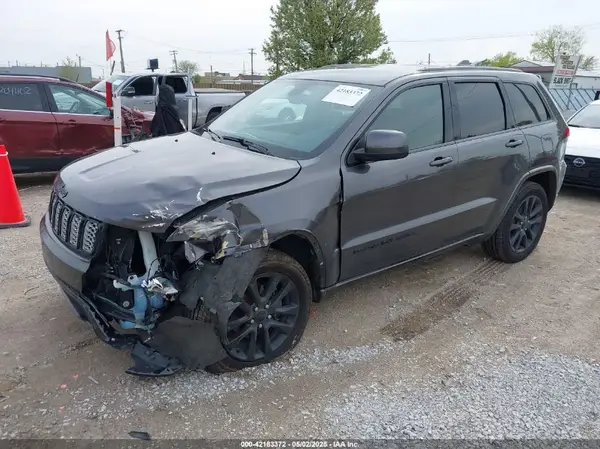 1C4RJFAG7JC123152 2018 JEEP GRAND CHEROKEE - Image 2
