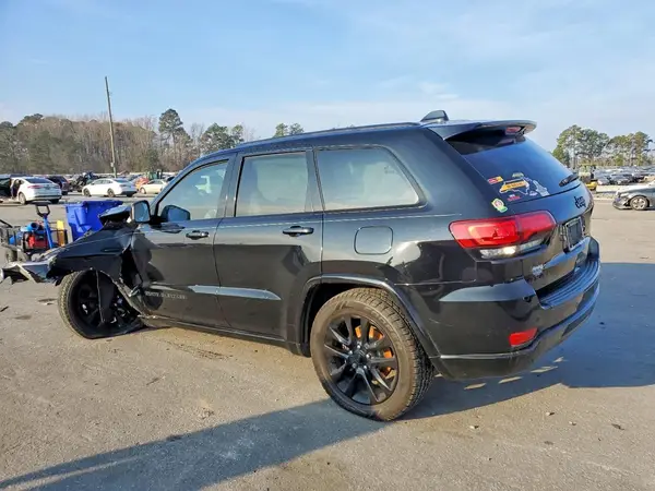 1C4RJFAG7JC123300 2018 JEEP GRAND CHEROKEE - Image 2