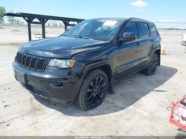 1C4RJFAG7JC203079 2018 JEEP GRAND CHEROKEE - Image 2