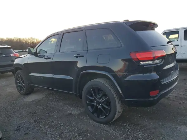 1C4RJFAG7JC207682 2018 JEEP GRAND CHEROKEE - Image 2