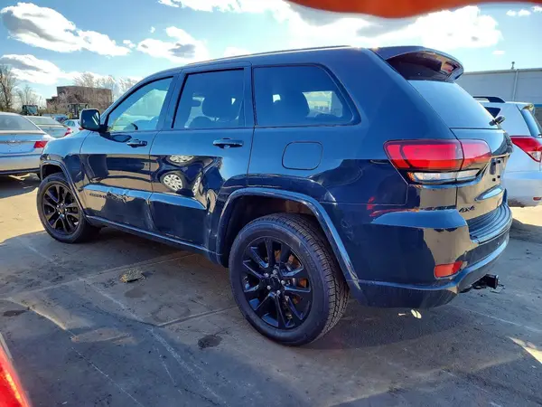 1C4RJFAG7JC285119 2018 JEEP GRAND CHEROKEE - Image 2