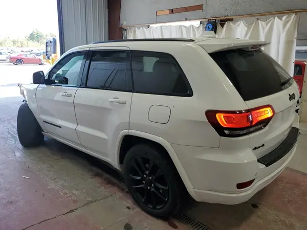 1C4RJFAG7JC387083 2018 JEEP GRAND CHEROKEE - Image 2