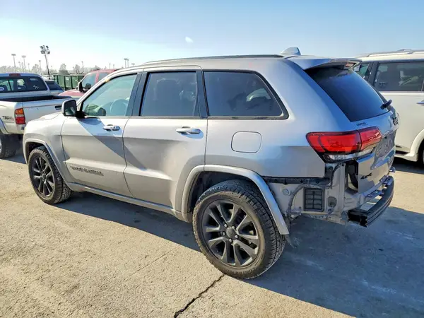1C4RJFAG7JC387195 2018 JEEP GRAND CHEROKEE - Image 2