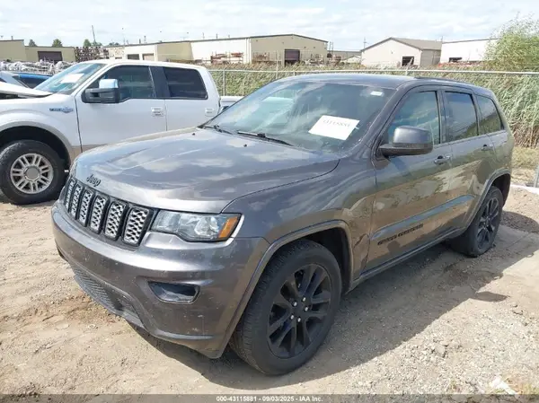 1C4RJFAG7JC448996 2018 JEEP GRAND CHEROKEE - Image 2