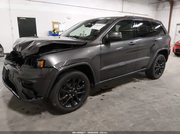 1C4RJFAG7JC475261 2018 JEEP GRAND CHEROKEE - Image 2