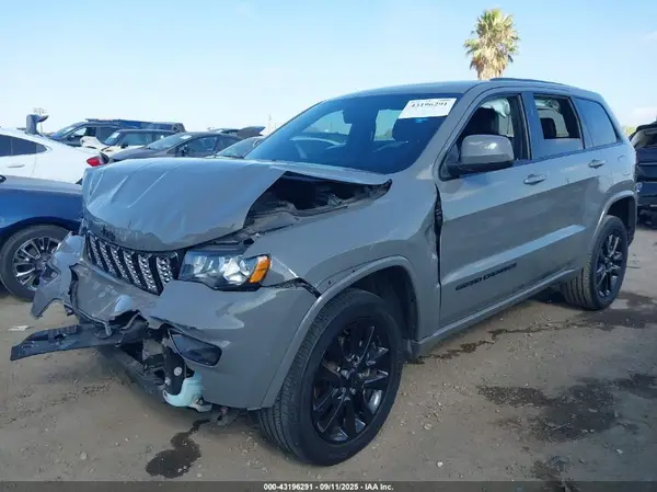 1C4RJFAG7KC825800 2019 JEEP GRAND CHEROKEE - Image 2