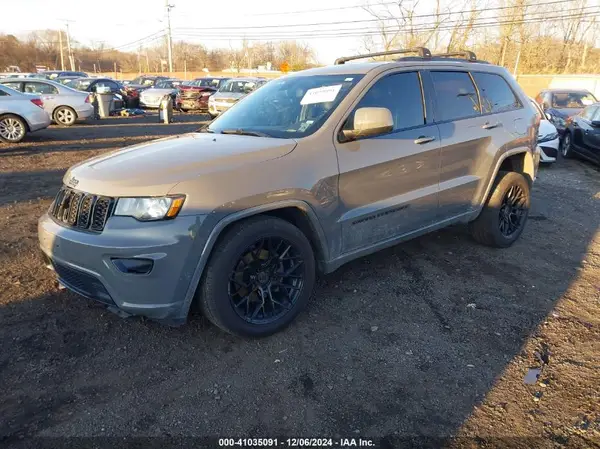 1C4RJFAG7LC110579 2020 JEEP GRAND CHEROKEE - Image 2