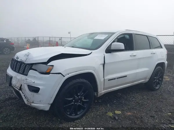 1C4RJFAG7LC122358 2020 JEEP GRAND CHEROKEE - Image 2