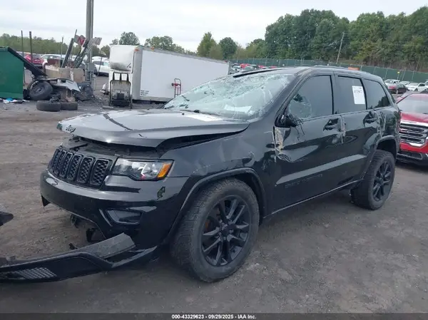 1C4RJFAG7LC157756 2020 JEEP GRAND CHEROKEE - Image 2