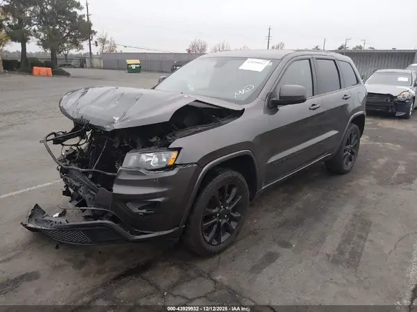 1C4RJFAG7LC169776 2020 JEEP GRAND CHEROKEE - Image 2