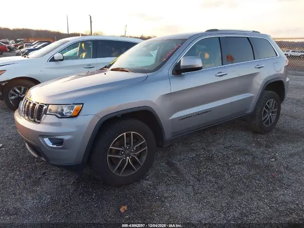1C4RJFAG7LC176095 2020 JEEP GRAND CHEROKEE - Image 2