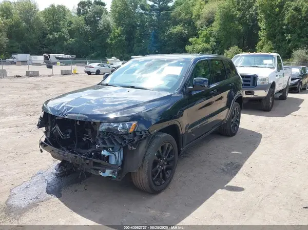 1C4RJFAG7LC305582 2020 JEEP GRAND CHEROKEE - Image 2