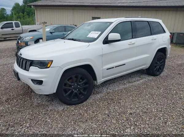 1C4RJFAG7MC633005 2021 JEEP GRAND CHEROKEE - Image 2