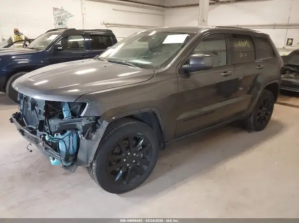 1C4RJFAG7MC709323 2021 JEEP GRAND CHEROKEE - Image 2