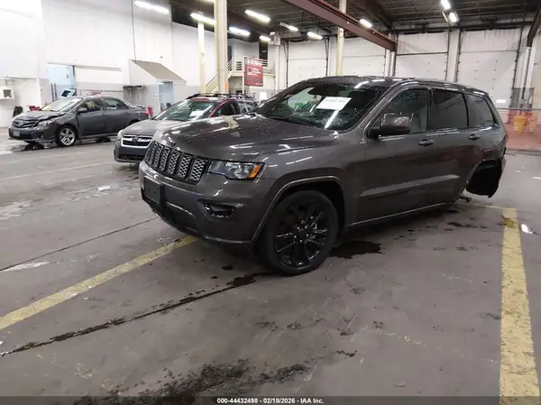1C4RJFAG7MC760207 2021 JEEP GRAND CHEROKEE - Image 2