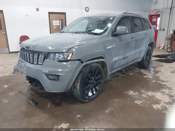 1C4RJFAG7MC769652 2021 JEEP GRAND CHEROKEE - Image 2