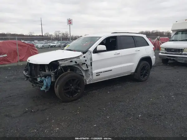 1C4RJFAG8GC493552 2016 JEEP GRAND CHEROKEE - Image 2