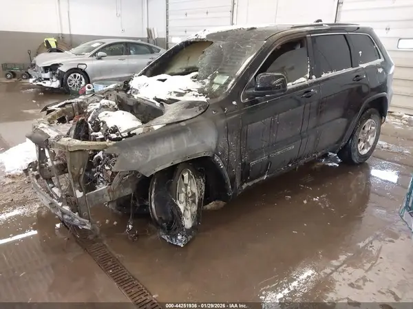 1C4RJFAG8HC684275 2017 JEEP GRAND CHEROKEE - Image 2