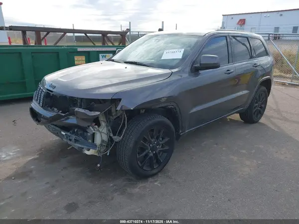 1C4RJFAG8HC700457 2017 JEEP GRAND CHEROKEE - Image 2
