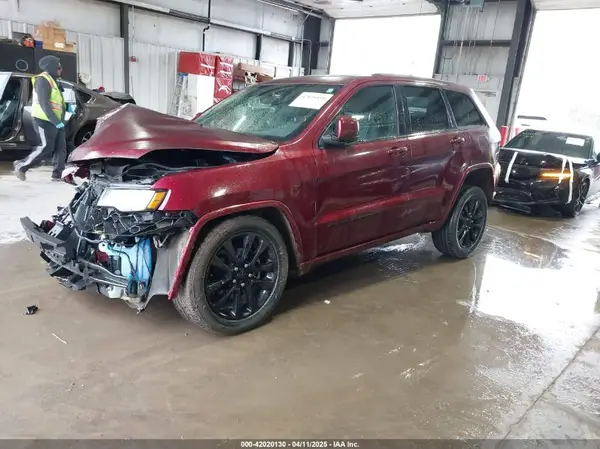1C4RJFAG8HC721759 2017 JEEP GRAND CHEROKEE - Image 2