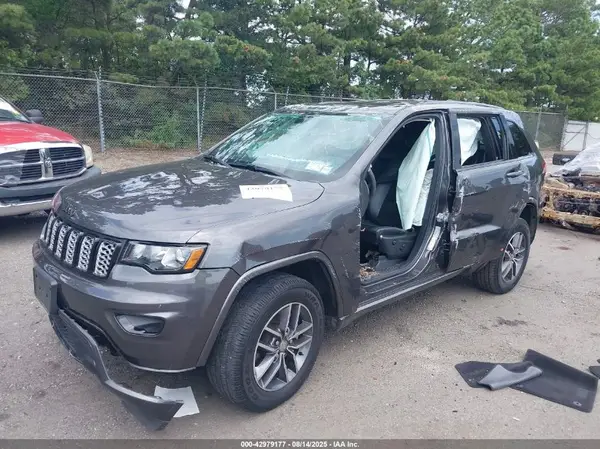 1C4RJFAG8HC767494 2017 JEEP GRAND CHEROKEE - Image 2