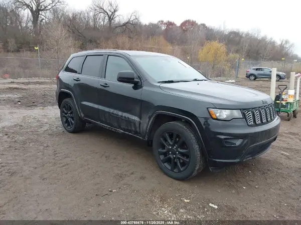 1C4RJFAG8HC767513 2017 JEEP GRAND CHEROKEE - Image 1