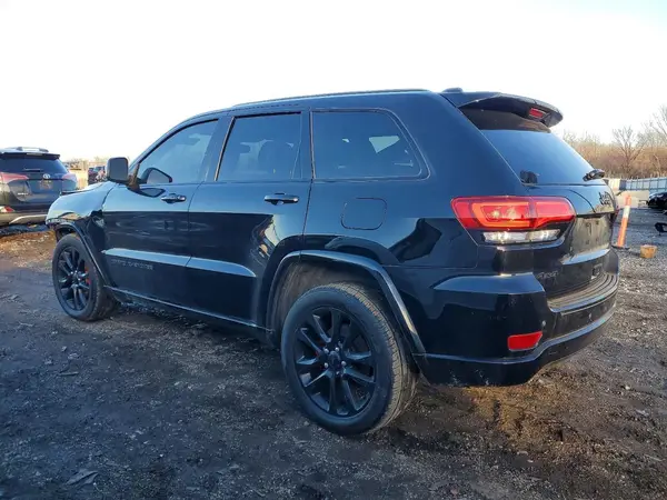 1C4RJFAG8HC767933 2017 JEEP GRAND CHEROKEE - Image 2