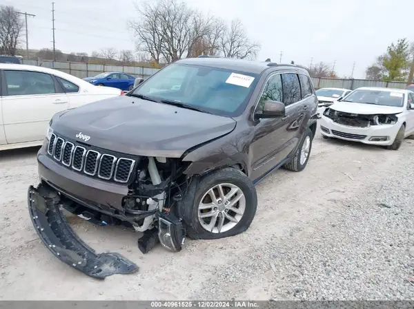 1C4RJFAG8HC770105 2017 JEEP GRAND CHEROKEE - Image 2