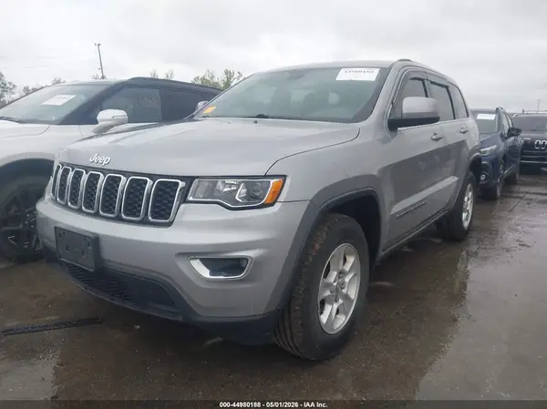 1C4RJFAG8HC844123 2017 JEEP GRAND CHEROKEE - Image 2