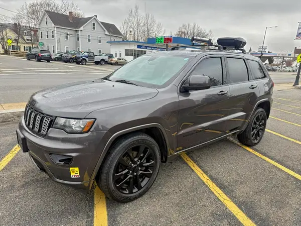 1C4RJFAG8HC848866 2017 JEEP GRAND CHEROKEE - Image 2