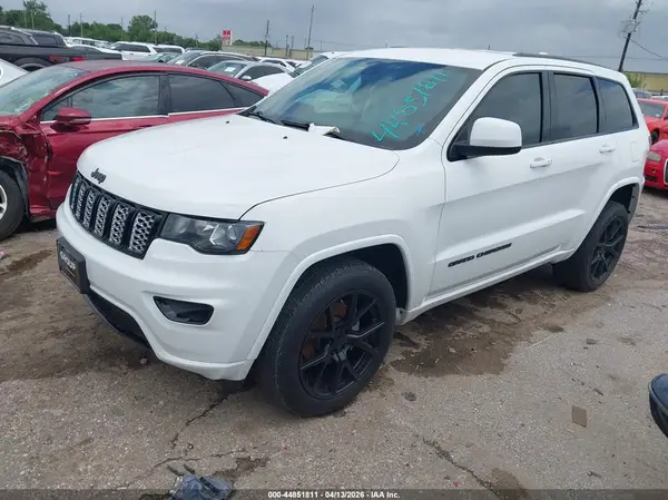 1C4RJFAG8HC904112 2017 JEEP GRAND CHEROKEE - Image 2