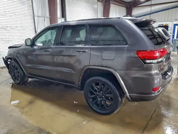 1C4RJFAG8HC926823 2017 JEEP GRAND CHEROKEE - Image 2