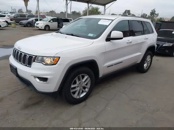 1C4RJFAG8HC954816 2017 JEEP GRAND CHEROKEE - Image 2