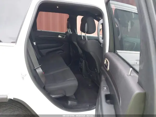 1C4RJFAG8HC954816 2017 JEEP GRAND CHEROKEE - Image 8