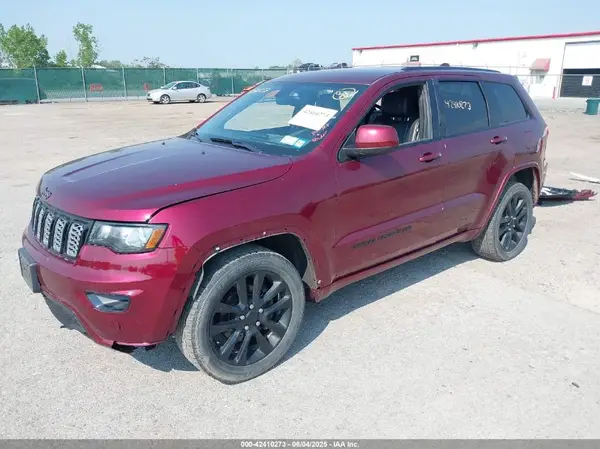 1C4RJFAG8JC123807 2018 JEEP GRAND CHEROKEE - Image 2