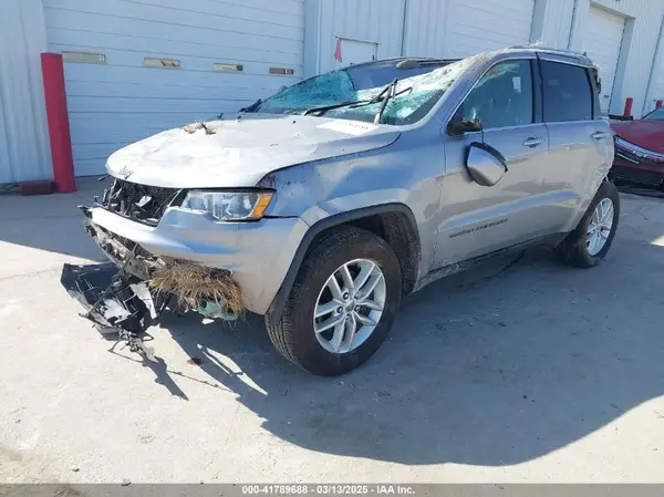 1C4RJFAG8JC130465 2018 JEEP GRAND CHEROKEE - Image 2