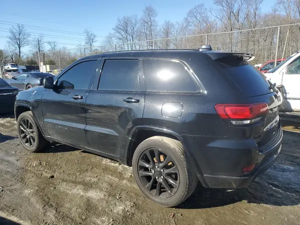 1C4RJFAG8JC163160 2018 JEEP GRAND CHEROKEE - Image 2